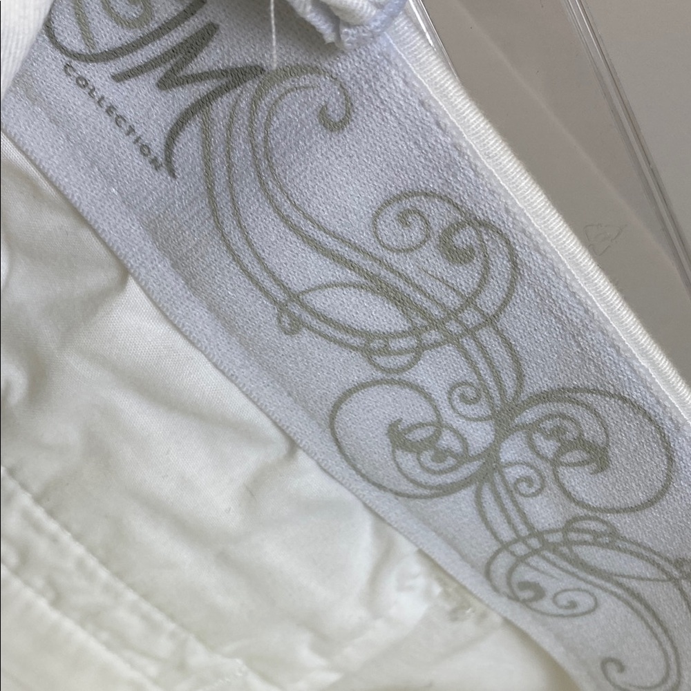 JM Collection Petite Women’s White Pants - Picture 5 of 5